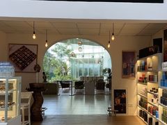 -班达拉奈克国际机场