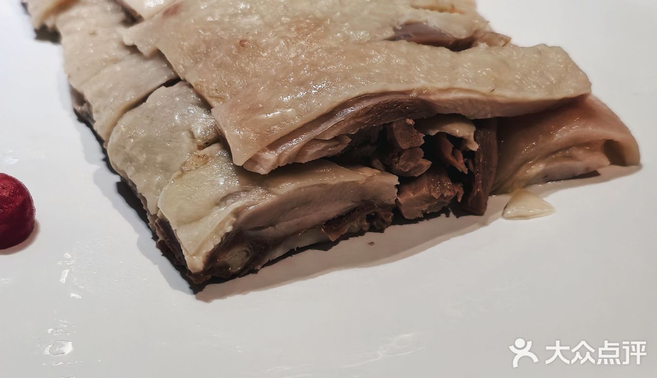 大快朵颐烤鸭时