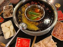 -邓莽子老火锅(中兴路总店)