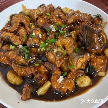 这家店很好吃哦,点评上排名第一,果然可以