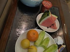 -新盈光·云会所(百丈东路店)
