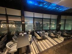 -亚洲国际大酒店·云顶阁旋转自助餐厅