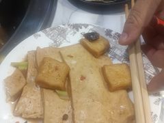 -哈尔滨烧烤·山河村铁锅炖(交大店)