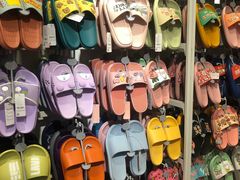 -三福时尚(三峡广场华夏银座店)