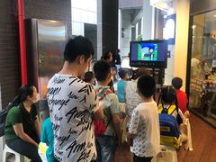 等位区-遇见西木美式餐厅(体育路店)