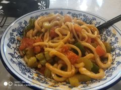 牛肉炒拉条-弘伊巴郎西域清真美食
