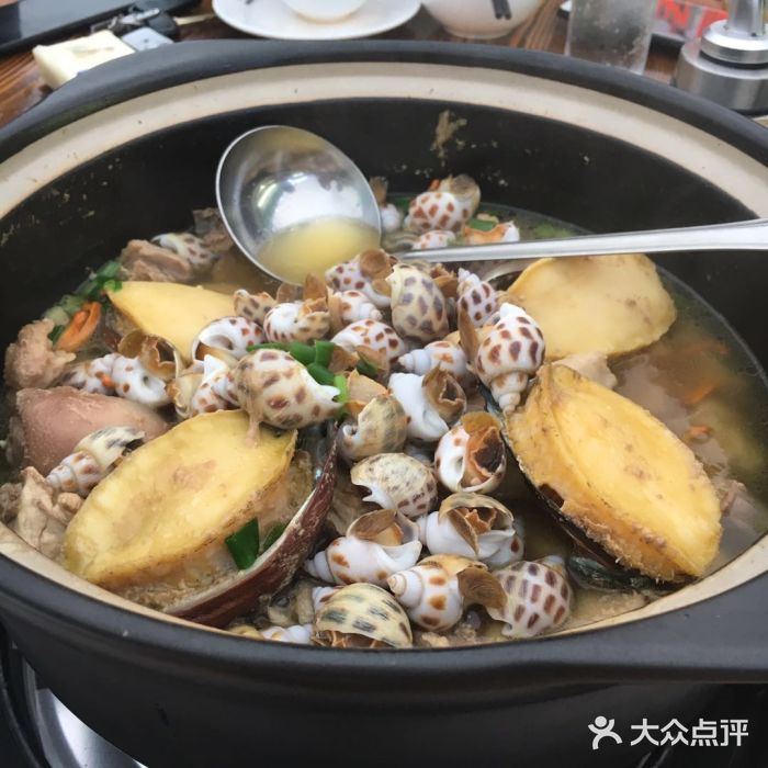吉品莞家·鲍鱼鸡煲(东莞店)图片