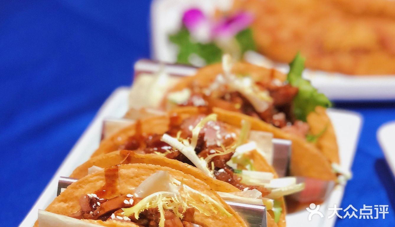 享老上海风情，吃正宗本帮私房菜！