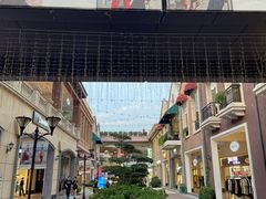 -王府井奥莱临潼小镇(临潼店)