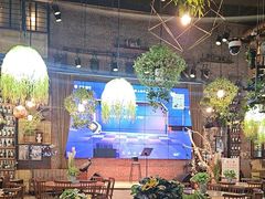 -临界音乐酒馆·小龙虾·江湖菜(华熙LIVE·鱼洞店)