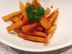 -三亚湾海居铂尔曼度假酒店