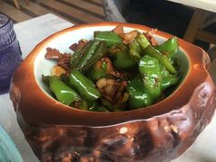 荷庭小炒肉-荷庭·精致湘菜(华强北九方店)