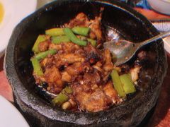 石锅杭椒牛蛙-桂满陇天书(南京德基旗舰店)