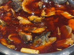 -肖肖酸萝卜鱼火锅(总店)