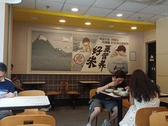 等位区-真功夫(环市中路店)