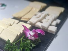 特色豆腐拼盘-小街猪手(团结湖店)