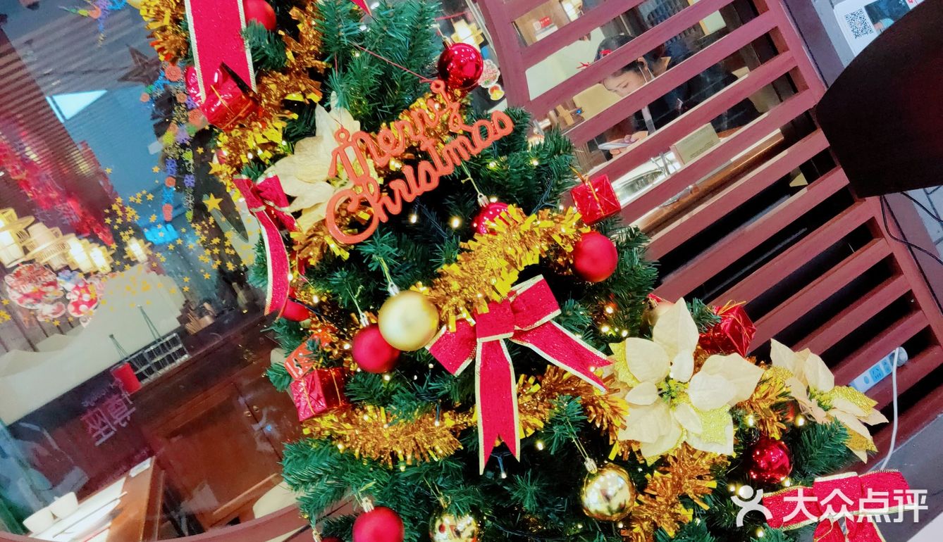 #捕捉🎄圣诞树大大小小[胜利]