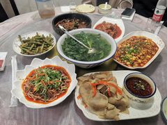 -洪霞餐馆