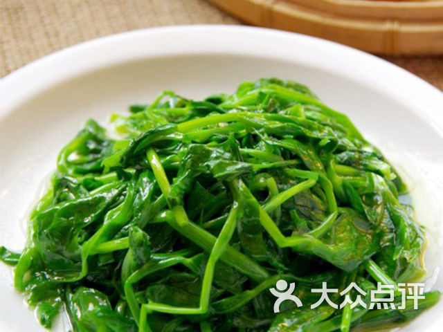 一坐一忘丽江主题餐厅(嘉里汇店)清炒豌豆尖图片 - 第1张