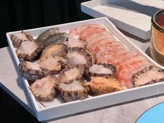 -雍容荟帝王蟹活龙虾展台自助(IFS黑金店)