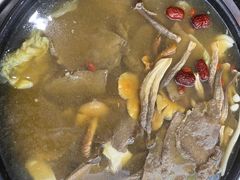 -九寨沟特色牦牛肉汤锅