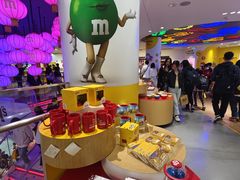 -m豆巧克力世界(上海世茂广场店)