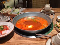 -野山舂·贵州现舂酸汤火锅(鸿通城店)