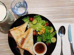 -必胜客(大坪英利店)