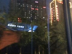 -杭州滨江宝龙城华美达酒店