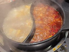 -沸炉重庆老火锅(军事博物馆店)