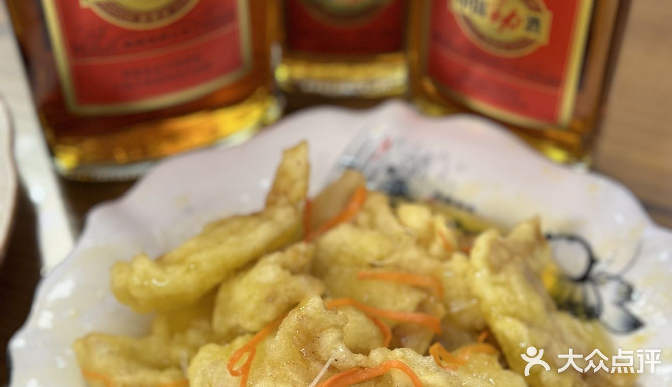 劲酒配蟹，鲜美健康