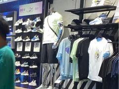 -李宁(苏州中心店)