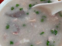 -洲心明记烧肉大粥(总店)