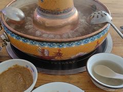-毛辣果·贵州红酸汤牛肉火锅(西单店)