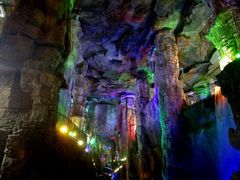 -泰安地下龙宫景区