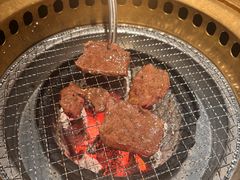-山川小町·极番烧肉(新地假日广场店)