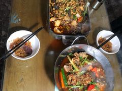 东巴烤鱼-88号小吃店·经典云南菜·地道纳西美食