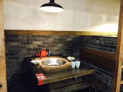 -红九格老火锅(三峡广场店)