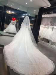 -艾米丽婚纱礼服