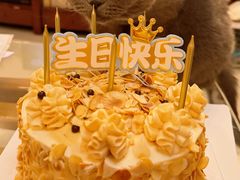 焦糖玛奇朵杏仁蛋糕-卷们·现制生日蛋糕·蓝风车动物奶油(金源店)