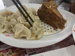 -孔一凡·手工饺子(时尚明苑店)