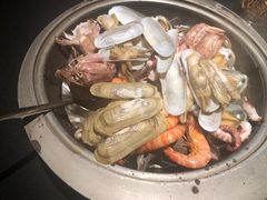 石锅原汁海鲜汇-鲁采LU STYLE(新天地店)