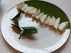 -黛遇·黛瓦宴花园餐厅
