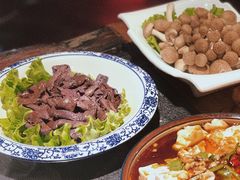 -大匠工房古船木艺术餐厅·猪肚鸡专门店(长白仙岛店)