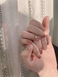 -Fanni美甲美睫皮肤管理