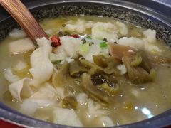 -周鱼小馆石锅酸菜鱼(活力汇店)