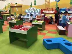 -莫莉幻想儿童乐园(武汉经开永旺店)