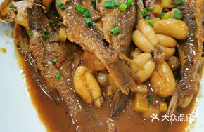 Braised Yellow Croaker with Fish Egg