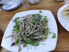 -溢心园香河肉饼总店