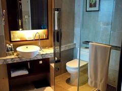 -上海龙之梦万丽酒店